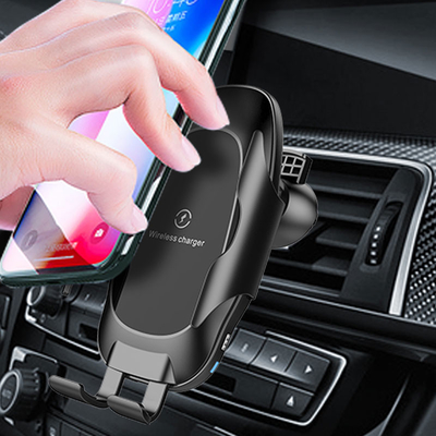 Auto Clamping 10W Car Cellphone Wireless Charger With Suction Cups